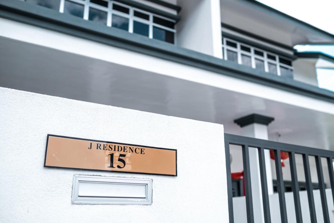 J Residence Banting (Selangor) Exterior foto