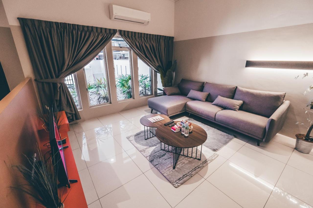 J Residence Banting (Selangor) Exterior foto