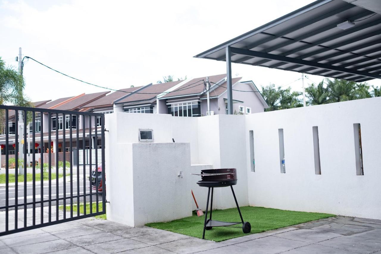 J Residence Banting (Selangor) Exterior foto