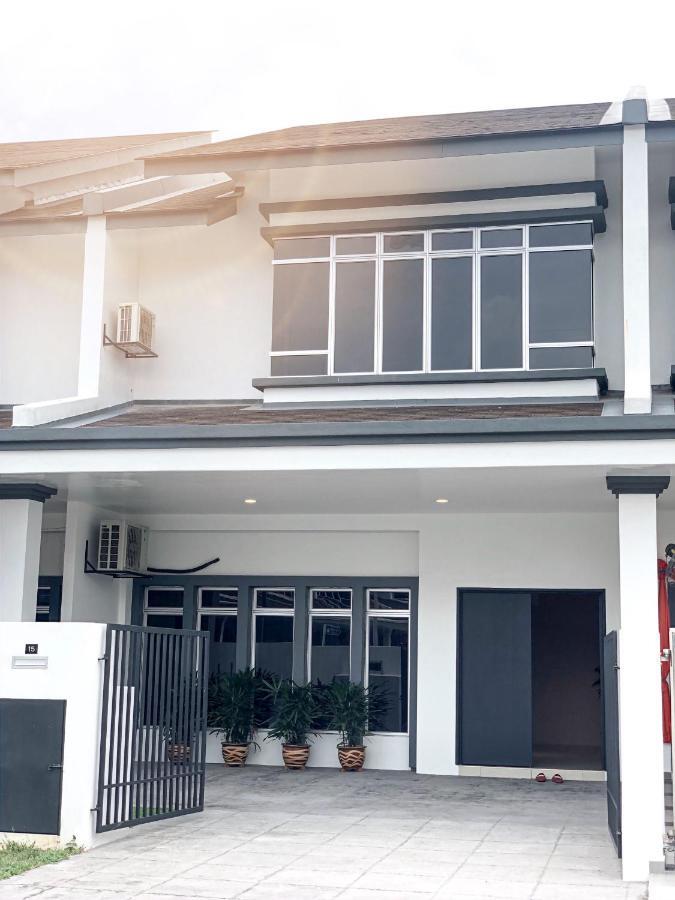 J Residence Banting (Selangor) Exterior foto
